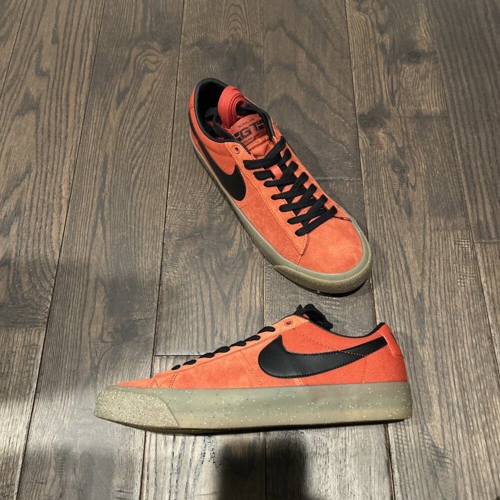 Nike SB Zoom Blazer Low Pro GT Sneakers Men's Size 11 Cinnabar/ Black DC7695-600
